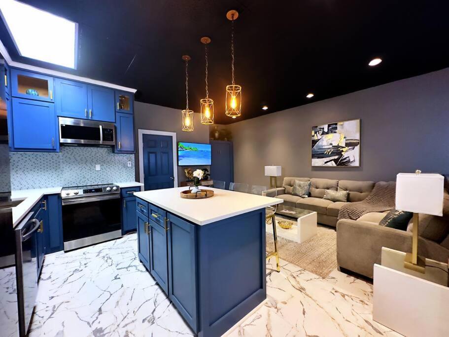 The Q Loft Galveston Villa Exterior photo