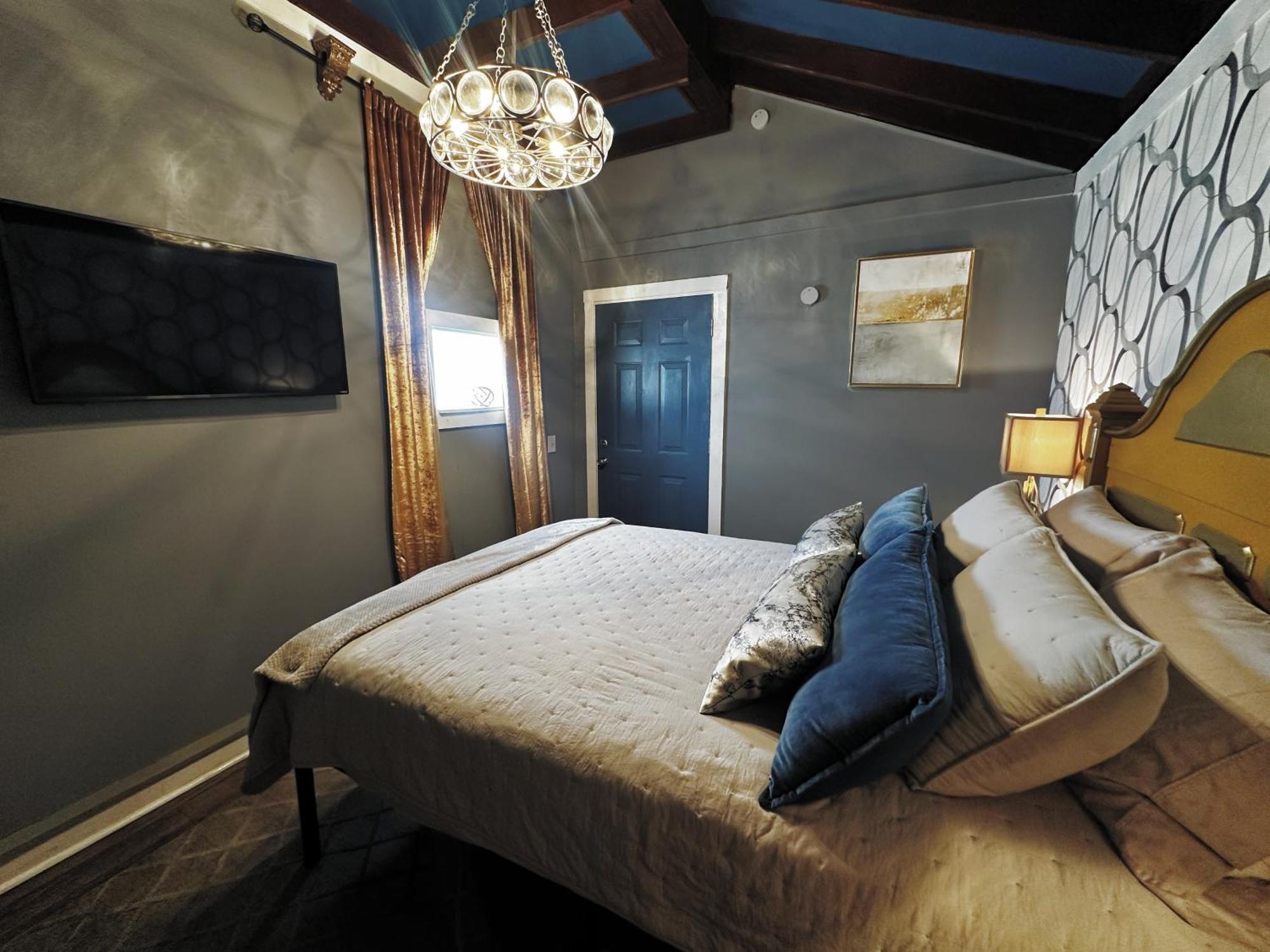 The Q Loft Galveston Villa Exterior photo